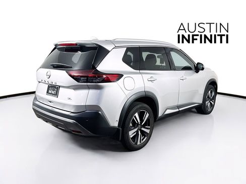 Used 2023 Nissan Rogue SL w/ SL Premium Package image 8