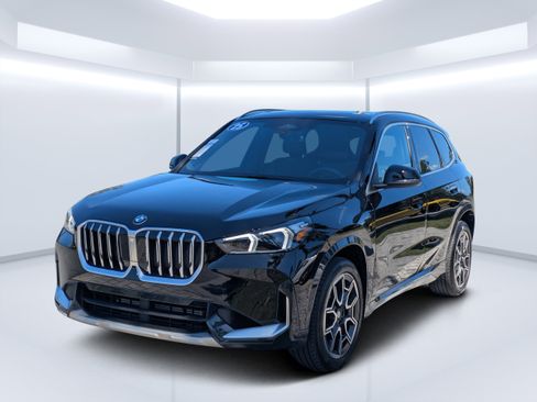 Used 2025 BMW X1 xDrive28i w/ Convenience Package image 10