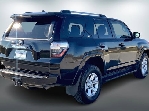 Used 2020 Toyota 4Runner SR5 image 5