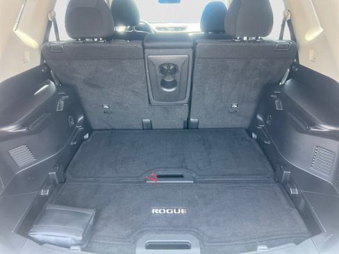 Used 2020 Nissan Rogue S AWD/4WD image 5