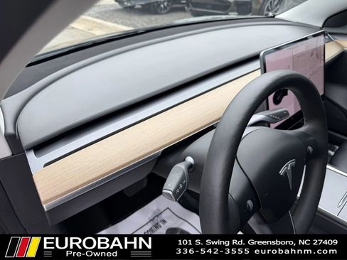 Used 2022 Tesla Model 3 RWD image 7