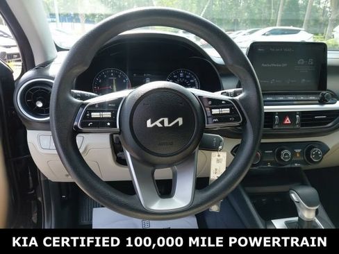 Certified 2023 Kia Forte LXS FWD image 11