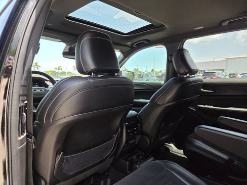 Used 2024 Jeep Grand Cherokee L Altitude RWD image 26