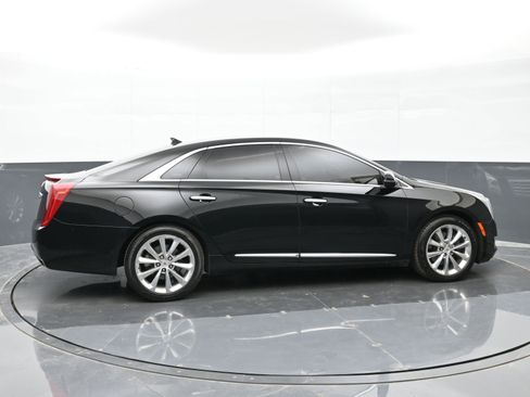 Used 2014 Cadillac XTS Luxury w/ Driver Awareness Package FWD image 5