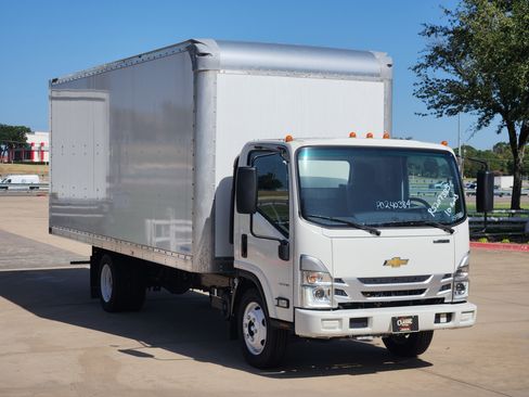 New 2024 Chevrolet Low Cab Forward image 2