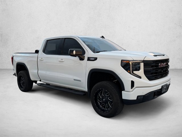 Used 2025 GMC Sierra 1500 Elevation AWD/4WD image 3