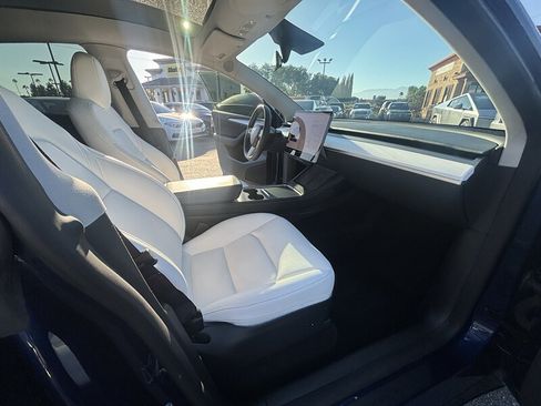 Used 2023 Tesla Model Y Performance AWD/4WD image 14
