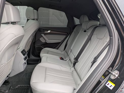 Certified 2025 Audi Q5 2.0T Premium Plus w/ Premium Plus Package image 26