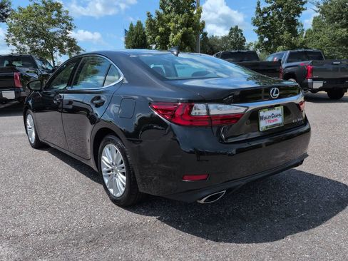Used 2016 Lexus ES 350 w/ Navigation System Package FWD image 4