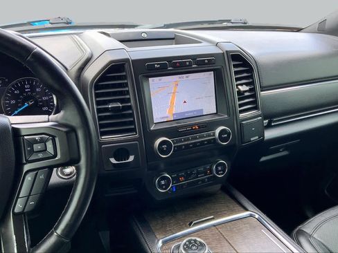 Used 2020 Ford Expedition Limited RWD image 4