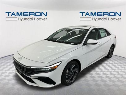 New 2025 Hyundai Elantra SEL