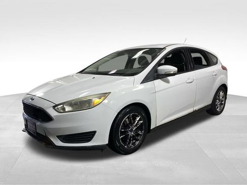 Used 2015 Ford Focus SE FWD image 4