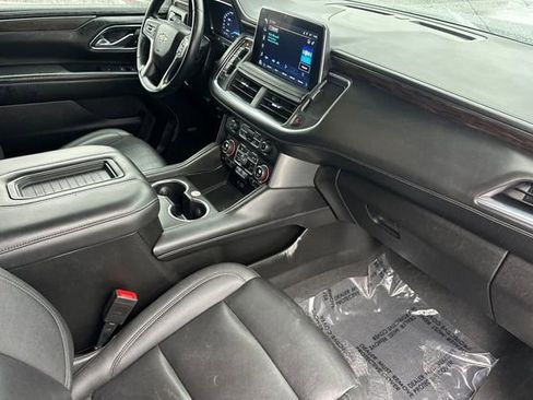 Used 2023 Chevrolet Suburban LT image 23
