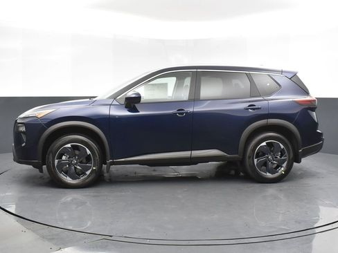 New 2026 Nissan Rogue SV w/ SV Premium Package image 3