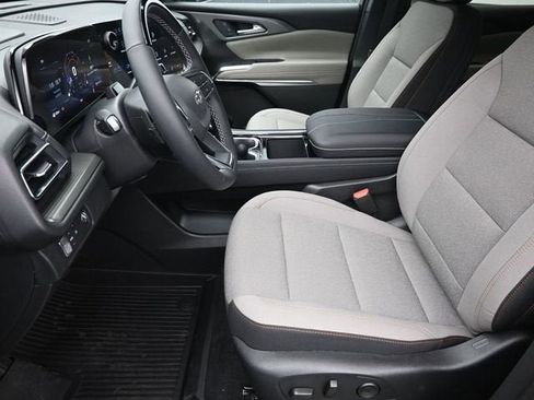 New 2026 Chevrolet Traverse LT w/ Enhanced Driving Package FWD image 16