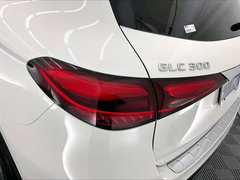 Certified 2023 Mercedes-Benz GLC 300 image 27