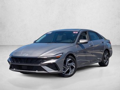 Used 2025 Hyundai Elantra Limited