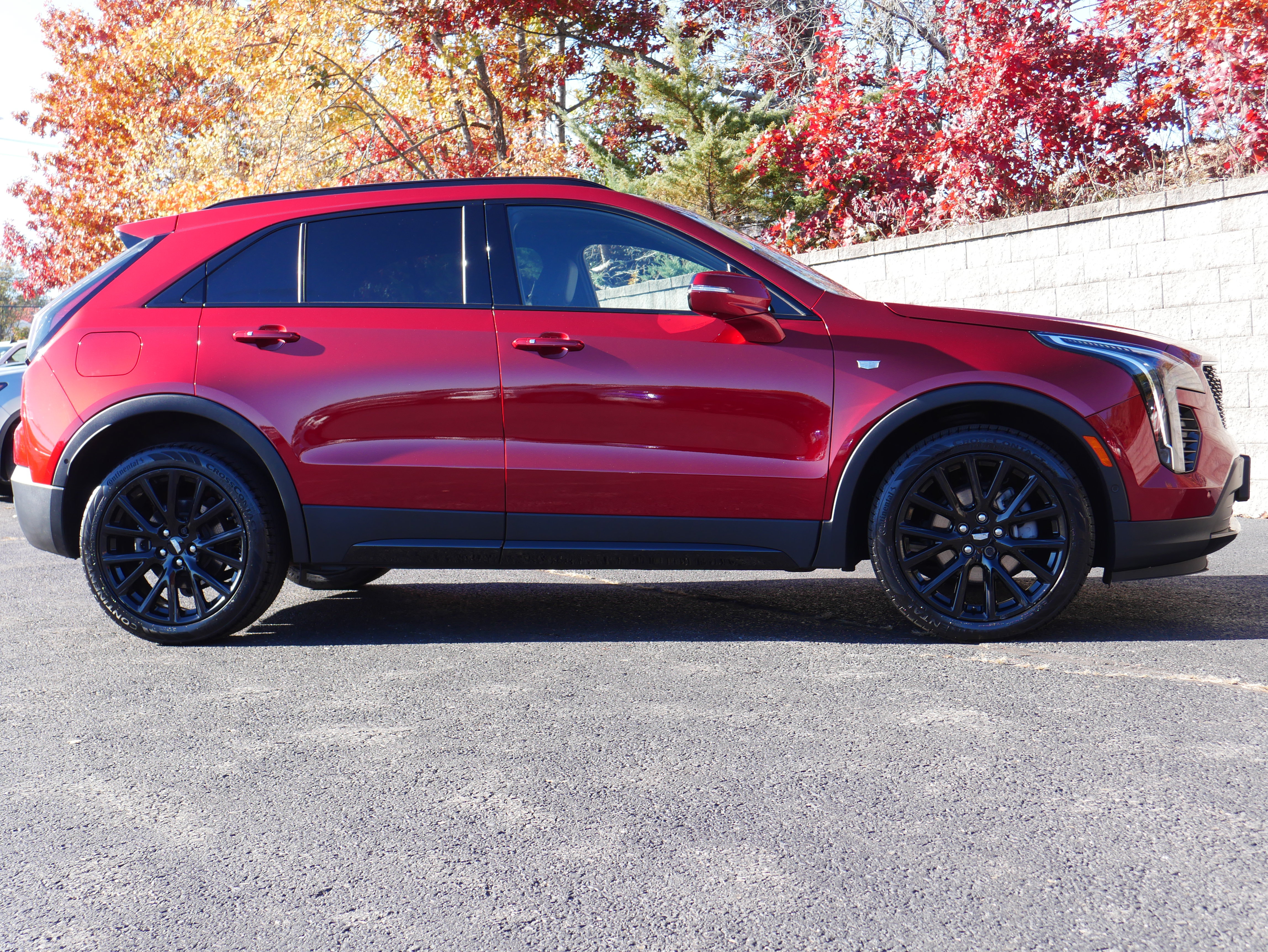 Used 2023 Cadillac XT4 Sport AWD/4WD image 8