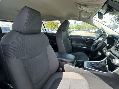 Used 2023 Toyota RAV4 LE AWD/4WD image 27