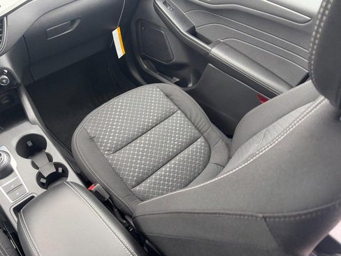 New 2026 Ford Escape Active w/ Active Premium Tech Pack image 9