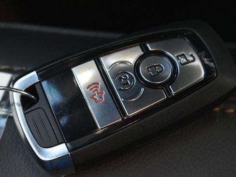 New 2025 Ford Bronco Badlands image 37