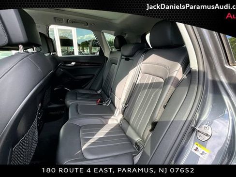 Used 2019 Audi Q5 2.0T Premium Plus w/ Premium Plus Package AWD/4WD image 18