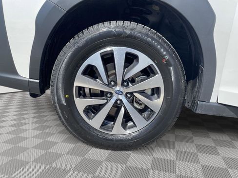 Certified 2025 Subaru Outback Premium w/ Popular Package #1A image 12