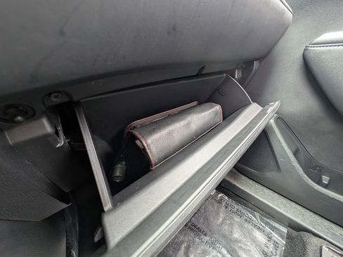 Used 2021 Toyota Highlander XLE image 34