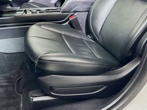 Used 2022 Lincoln Corsair AWD w/ Premium Package image 19