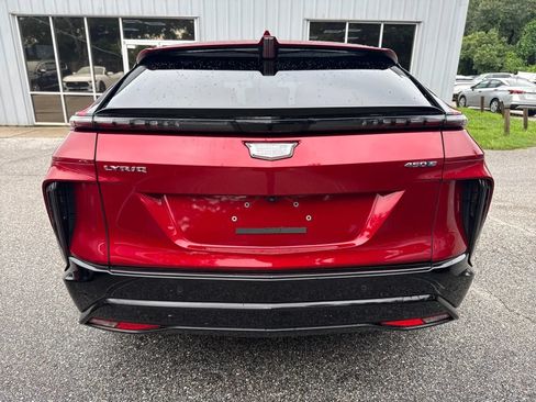 Used 2024 Cadillac Lyriq Sport RWD image 9