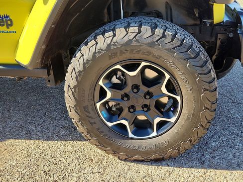 Used 2023 Jeep Wrangler Unlimited Rubicon 4xe image 7