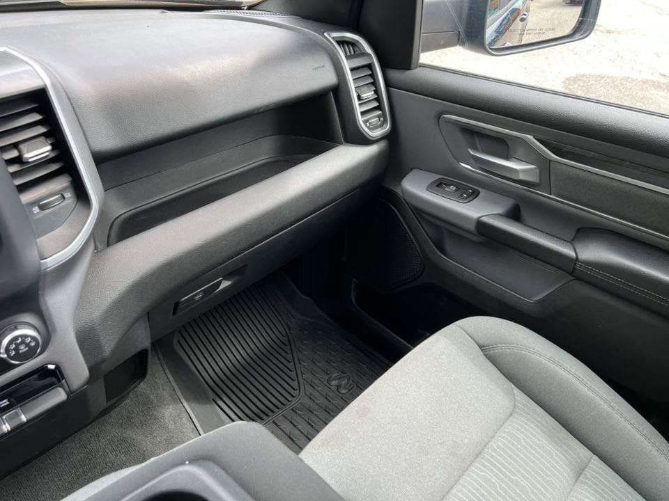 Used 2022 RAM 1500 Big Horn AWD/4WD image 28
