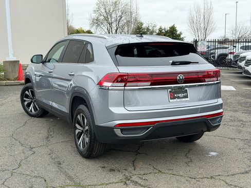 New 2026 Volkswagen Atlas Cross Sport SE FWD image 10
