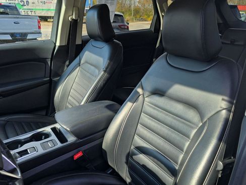 Used 2021 Ford Edge SEL image 12