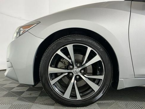 Used 2018 Nissan Maxima 3.5 SV image 9
