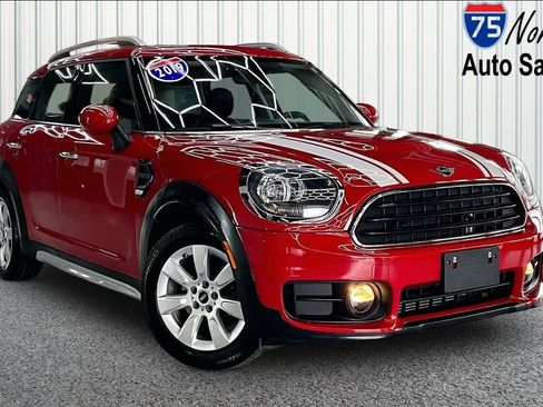 Used 2019 MINI Cooper Countryman FWD image 1