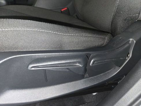Used 2025 Honda CR-V LX image 12
