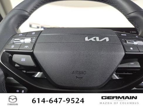 Used 2025 Kia K4 EX FWD image 24