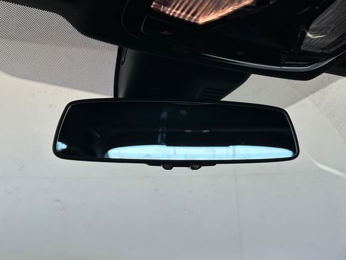 New 2026 BMW 330i Sedan w/ M Sport Package image 16