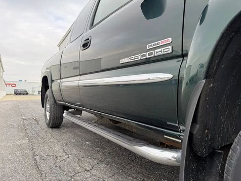 Used 2004 GMC Sierra 2500 SLT w/ Heavy-Duty Power Package image 10
