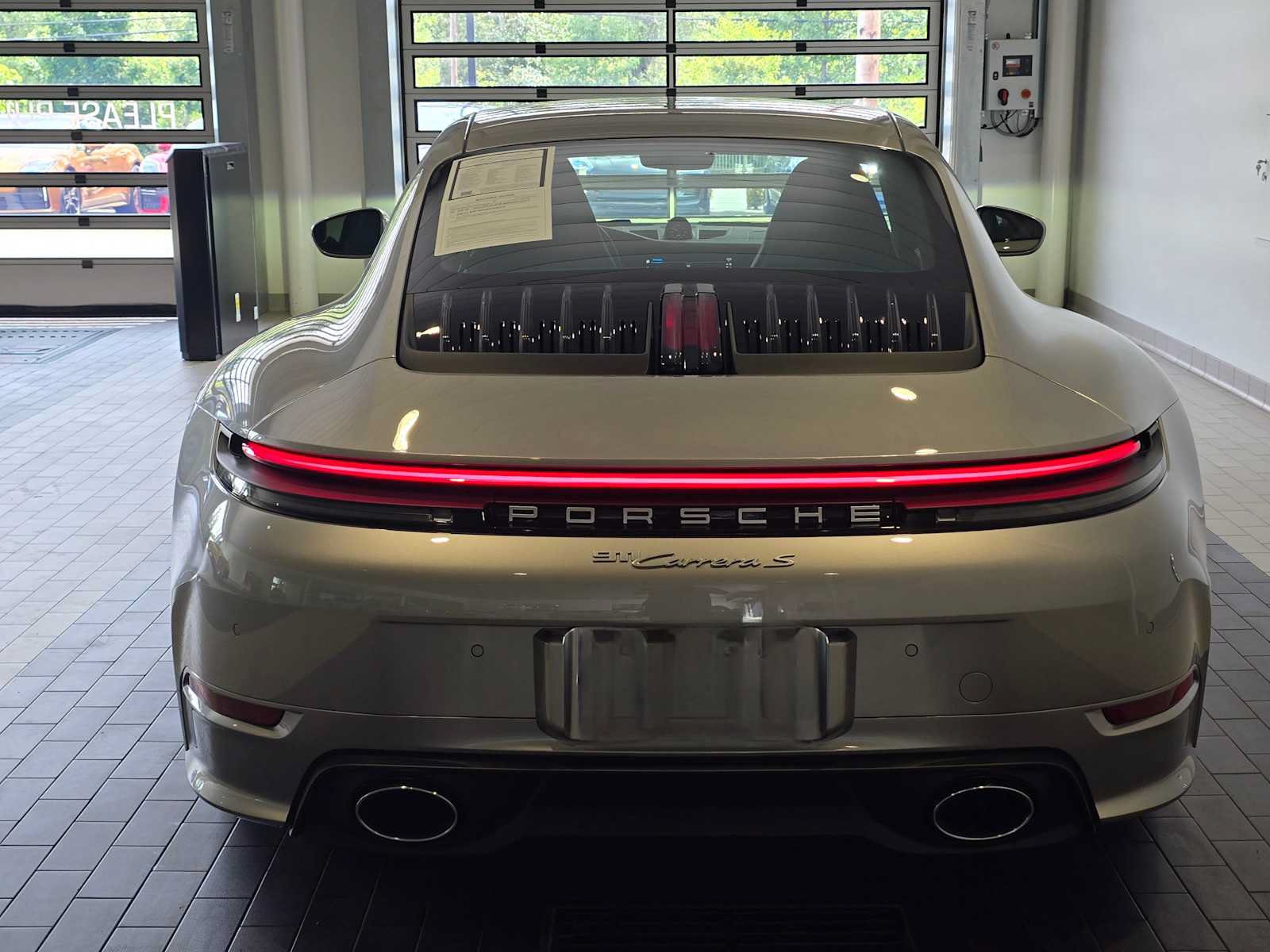 Used 2025 Porsche 911 Carrera S RWD image 6