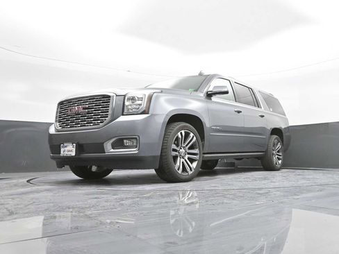 Used 2018 GMC Yukon XL Denali w/ Denali Ultimate Package image 35