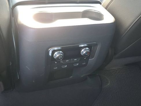 Used 2024 GMC Yukon XL Denali w/ Advanced Technology Package RWD image 15