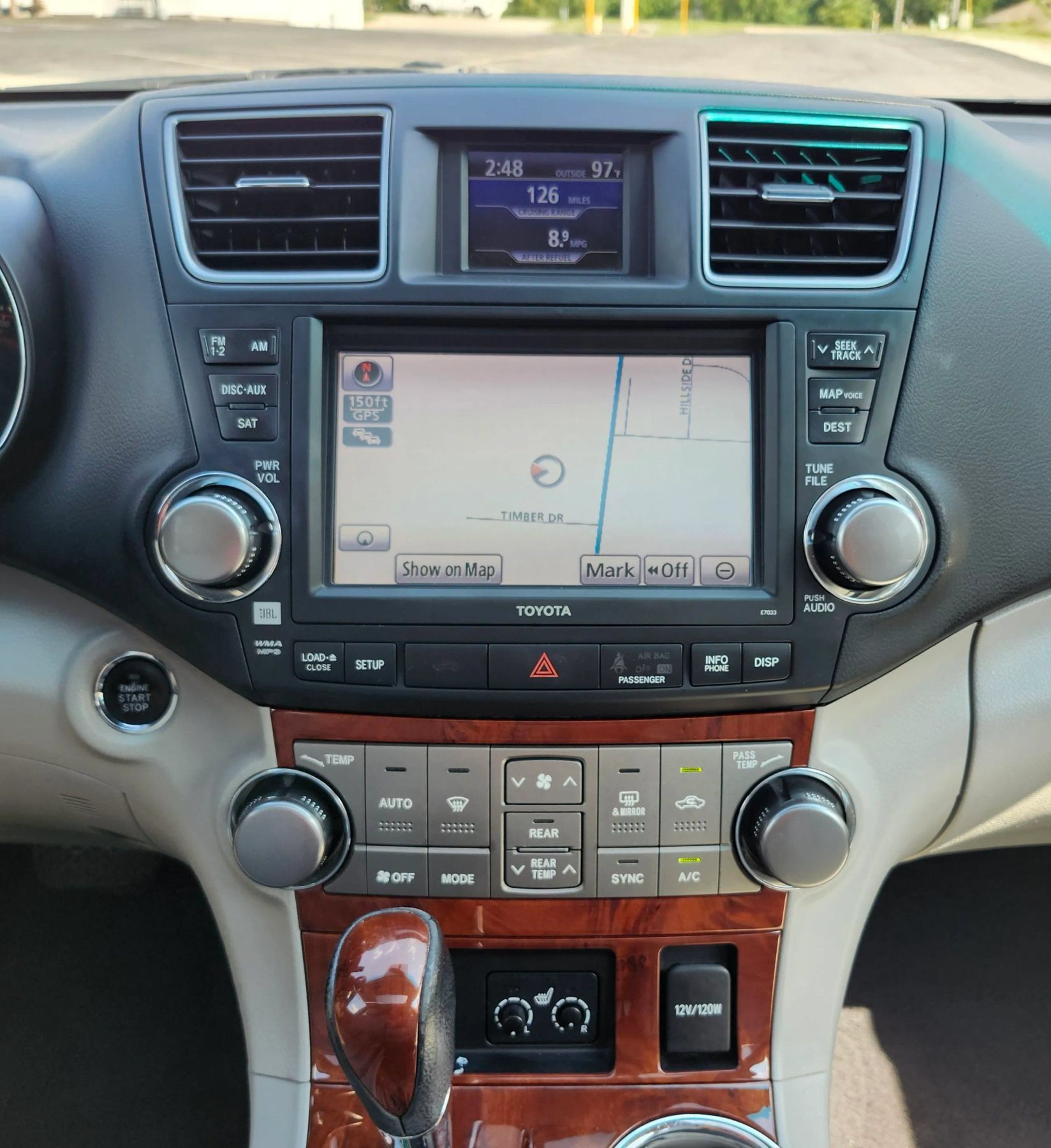 Used 2012 Toyota Highlander Limited w/ Tow Pkg FWD image 28