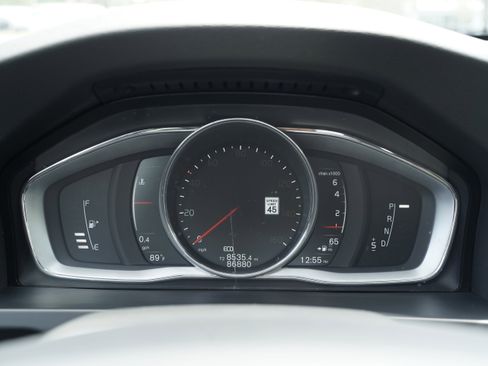 Used 2018 Volvo V60 T5 Dynamic w/ Vision Package FWD image 23