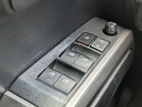 Used 2019 Toyota Tacoma SR5 image 23