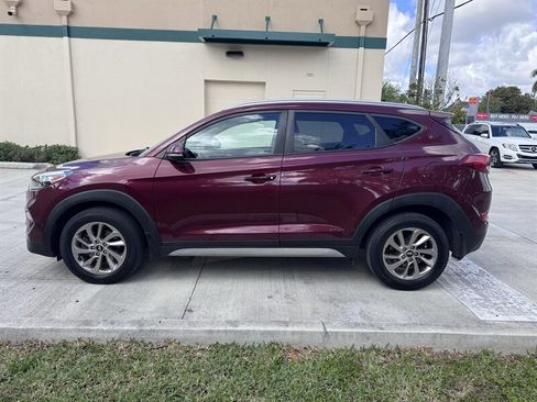 Used 2017 Hyundai Tucson SE Plus AWD/4WD image 8