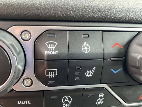 Used 2024 Jeep Wrangler Unlimited Sport AWD/4WD image 30