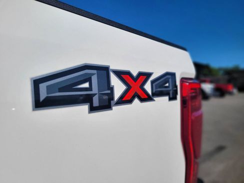 Used 2022 Ford F250 XLT AWD/4WD image 15