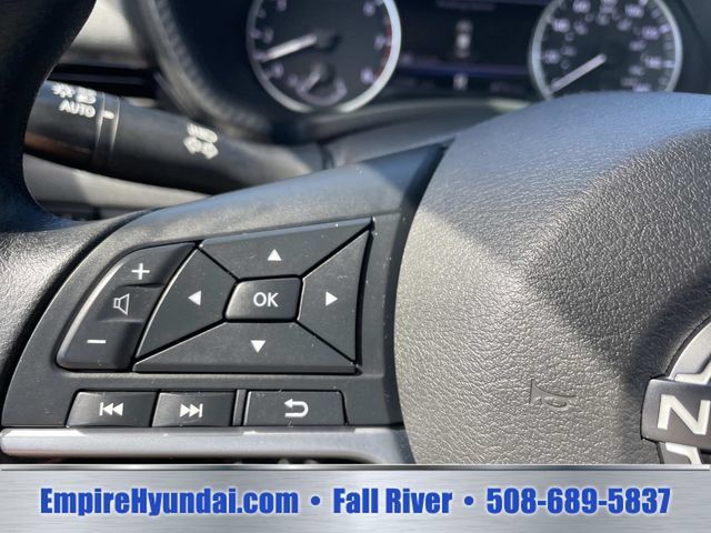 Used 2024 Nissan Sentra SV FWD image 29